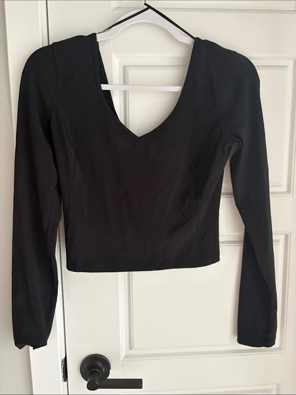 Long sleeve align top in black